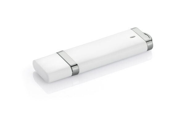 Chiavetta USB BRIS 16 GB in plastica, personalizzabile con logo per branding aziendale.
